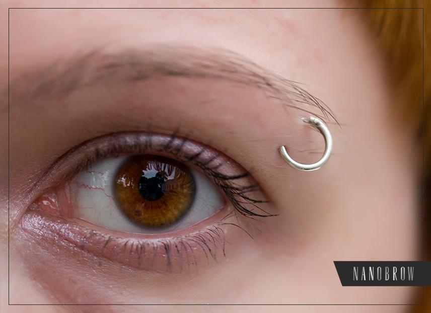Wat is de naam van de wenkbrauwpiercing?